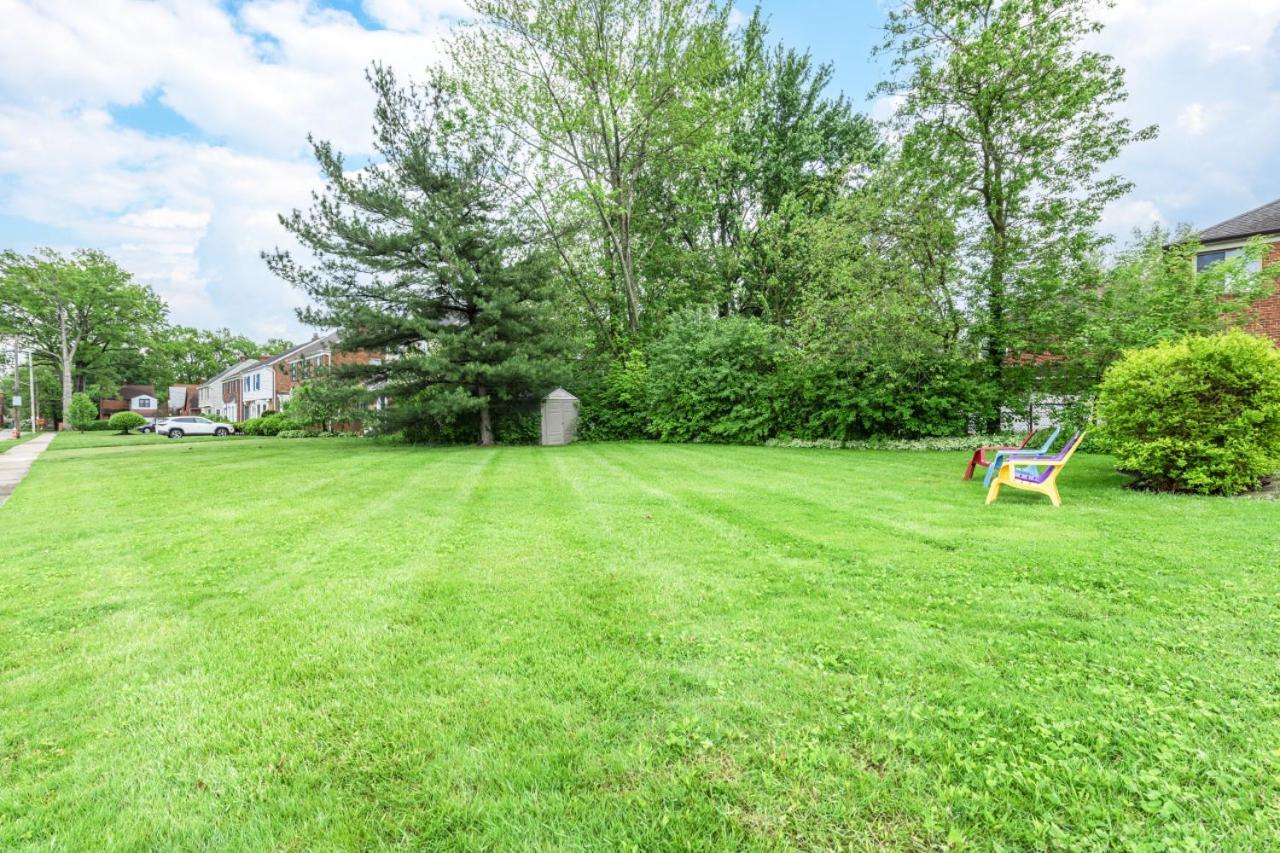 Double The Space For Large Groups Entire Duplex Villa Cleveland Exterior photo