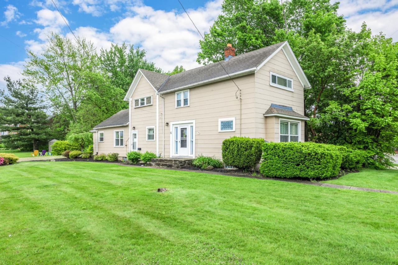 Double The Space For Large Groups Entire Duplex Villa Cleveland Exterior photo